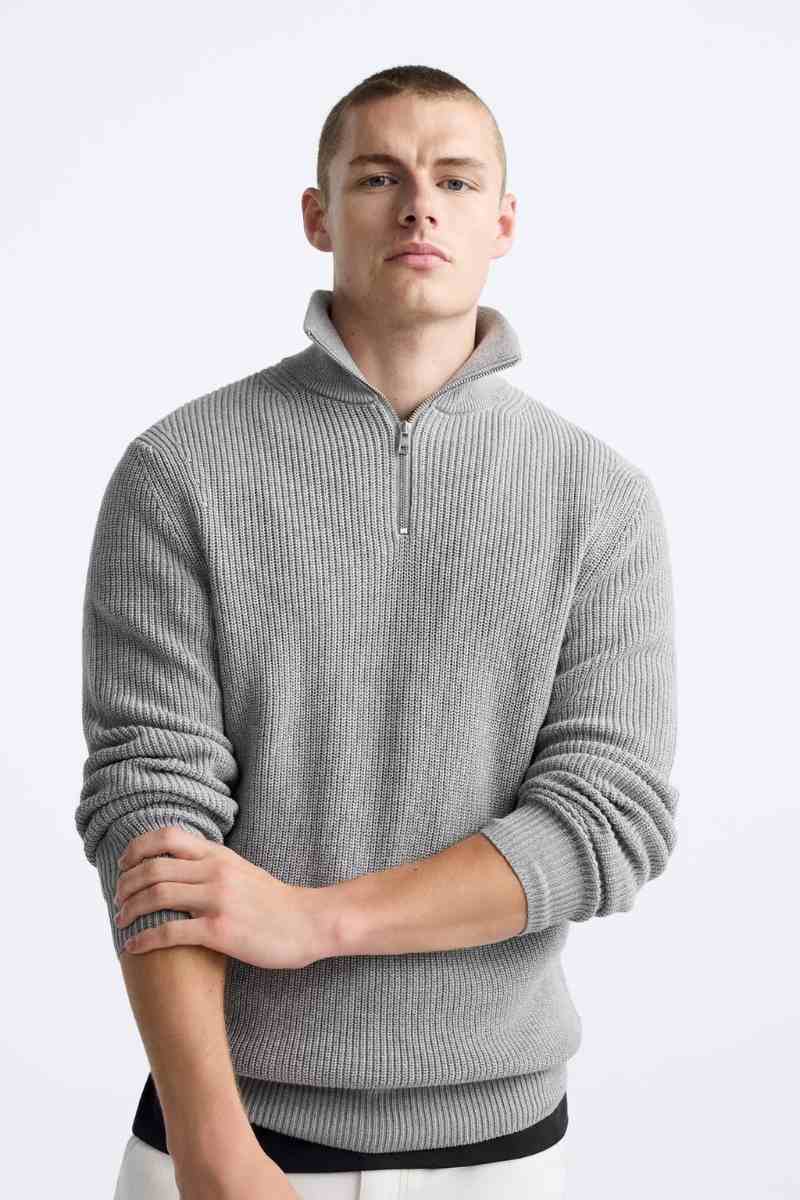 Men's Off-White Vertical Ribbed Camp Collar Shirt - Relaxed Fit