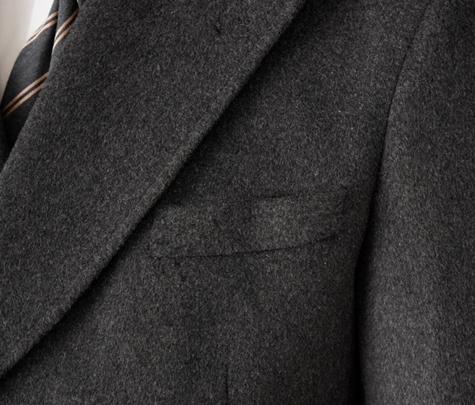 Men’s Double-Breasted Wool Overcoat – Classic Tailored Fit